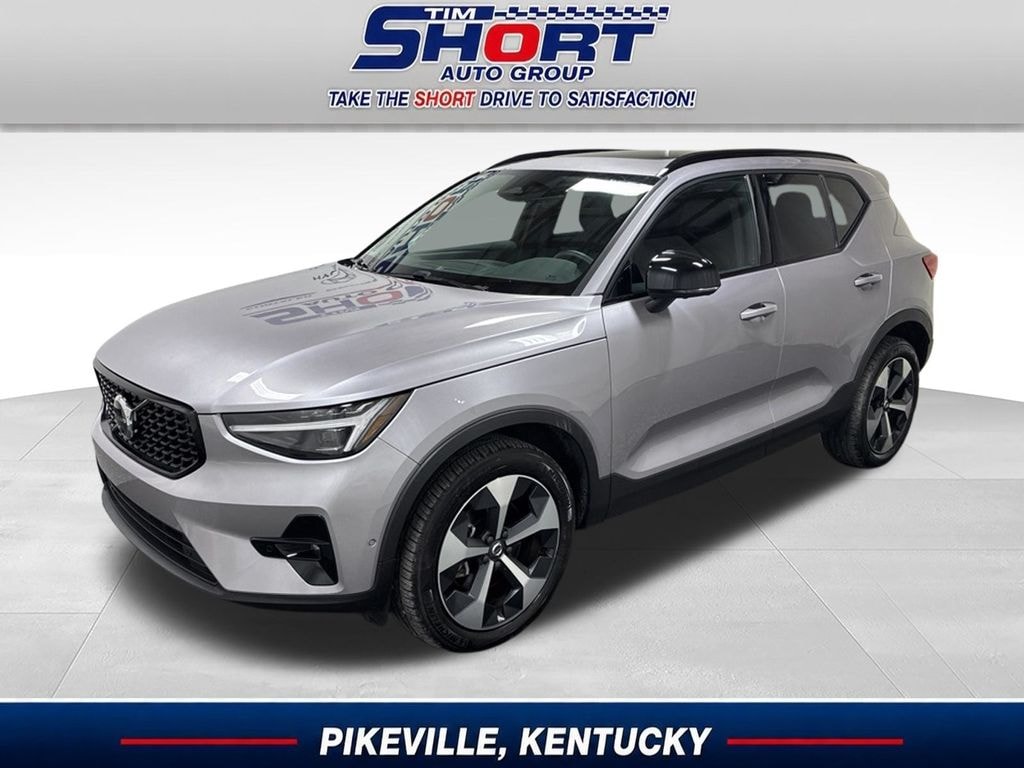 Used 2026 Volvo XC40 B5 Plus SUV