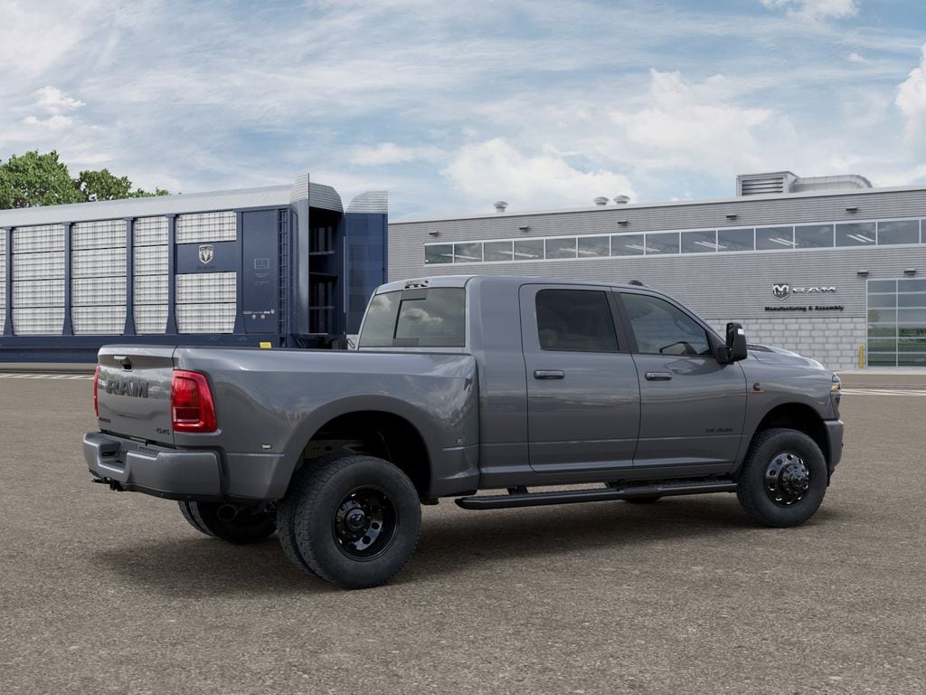 New 2026 Ram 3500 LARAMIE MEGA CAB 4X4 6'4 BOX Pickup