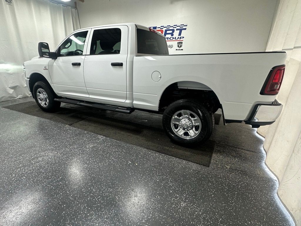 2026 Ram 2500 Tradesman photo 4