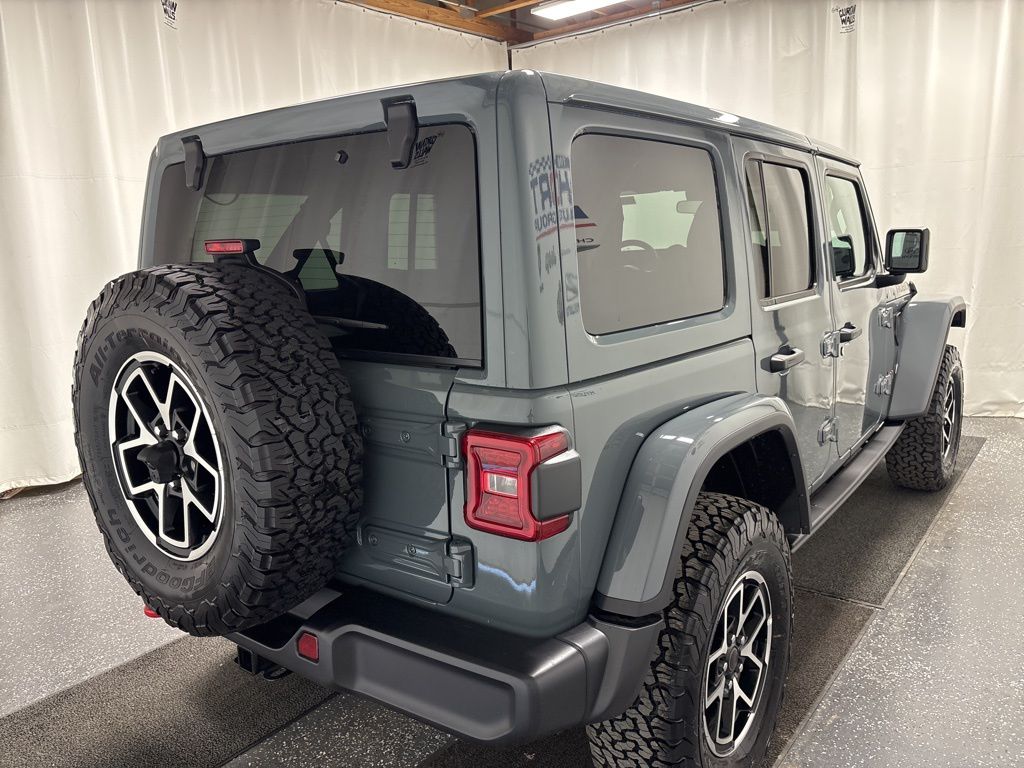 2025 Jeep Wrangler Rubicon photo 4