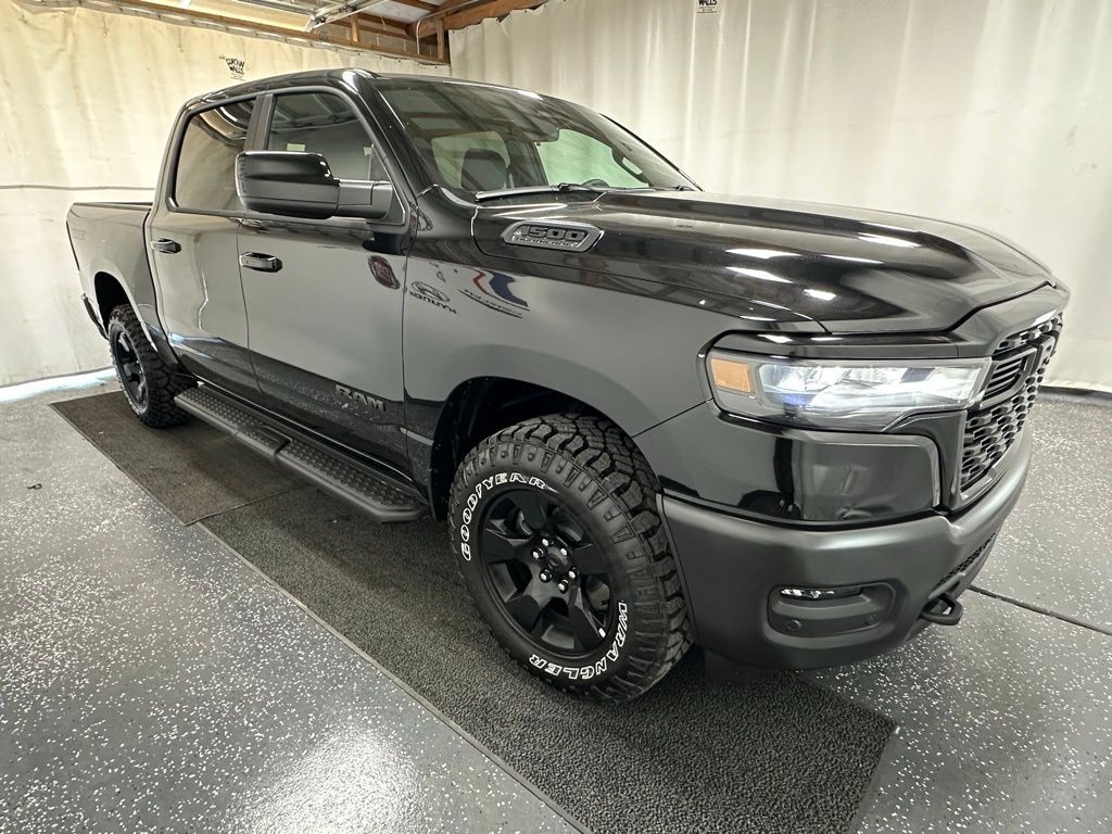 New 2026 Ram 1500 WARLOCK CREW CAB 4X4 5'7 BOX Pickup