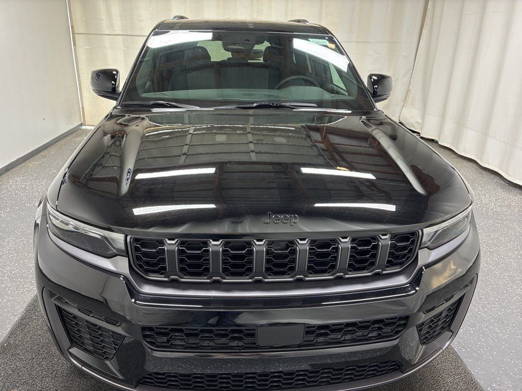 New 2026 Jeep Grand Cherokee LAREDO ALTITUDE 4X4 Sport Utility
