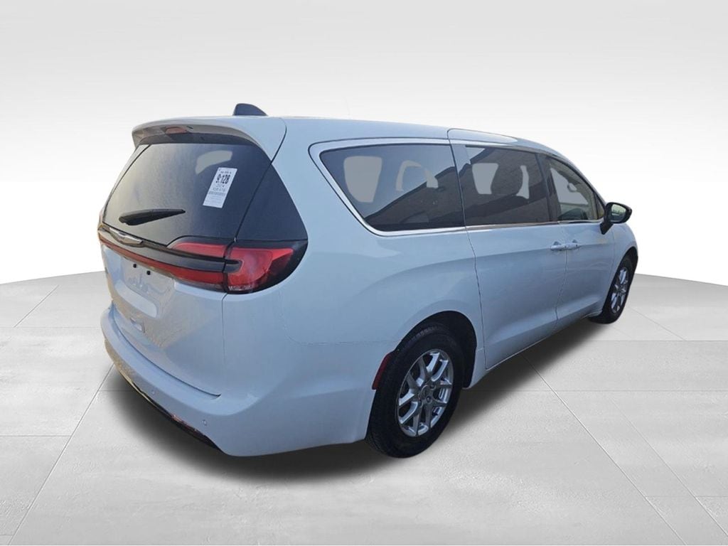 Used 2024 Chrysler Pacifica Touring L Van Passenger Van