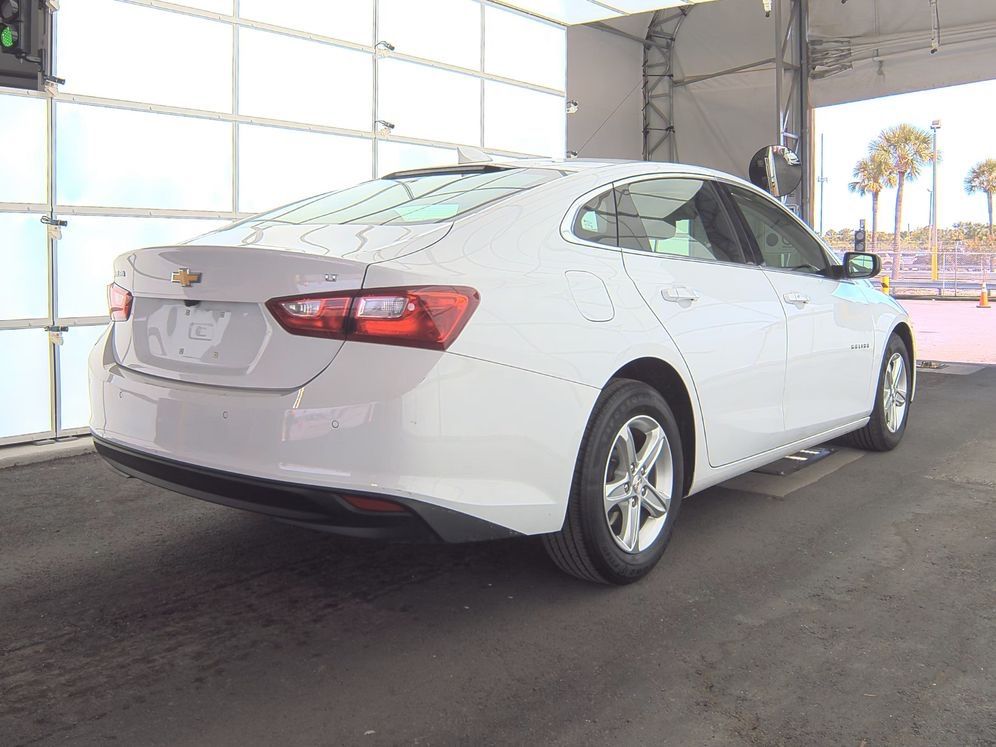 2024 Chevrolet Malibu 1LT photo 4