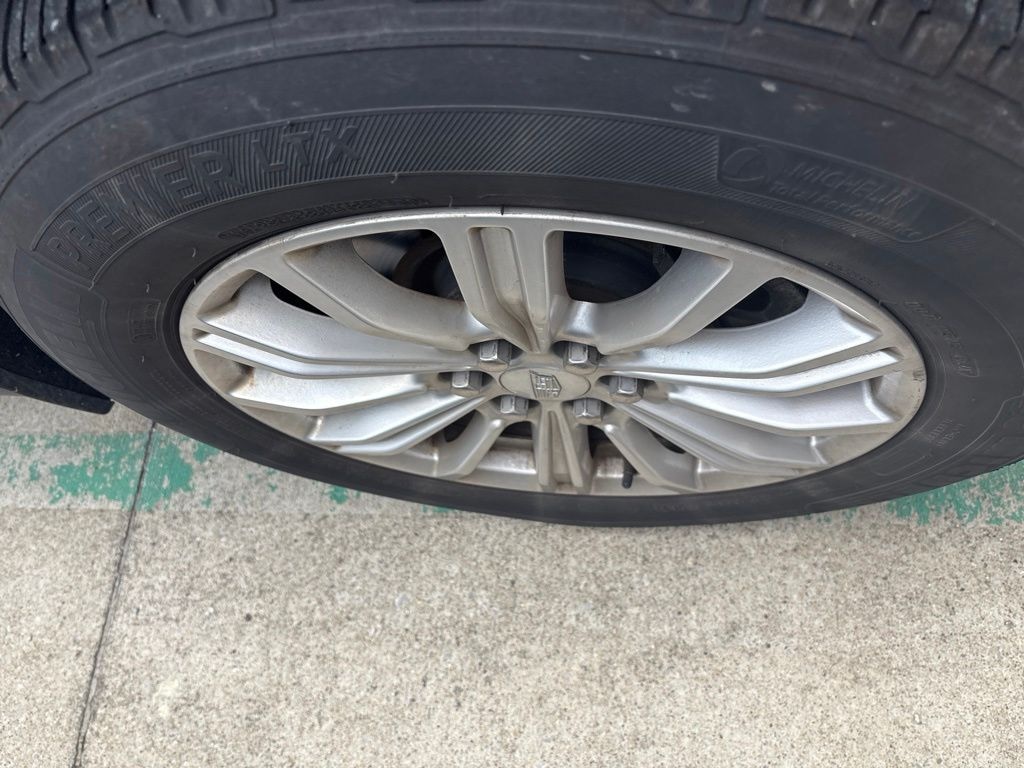 Used 2018 CADILLAC XT5 Base SUV