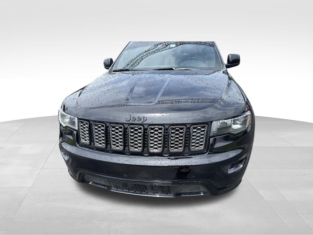 Used 2020 Jeep Grand Cherokee Laredo SUV