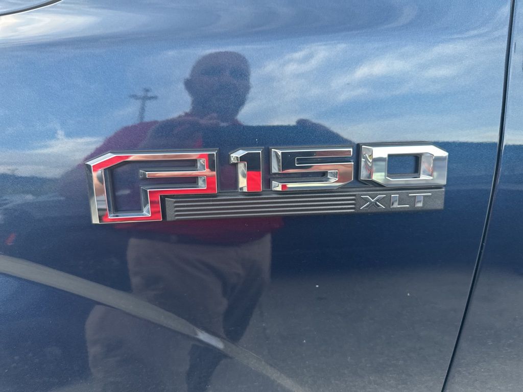 2019 Ford F-150 XLT photo 3