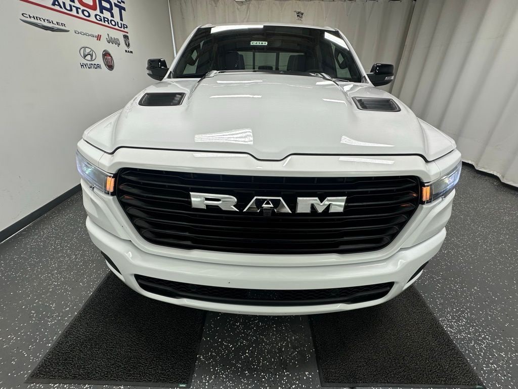 New 2026 Ram 1500 LARAMIE CREW CAB 4X4 5'7 BOX Pickup