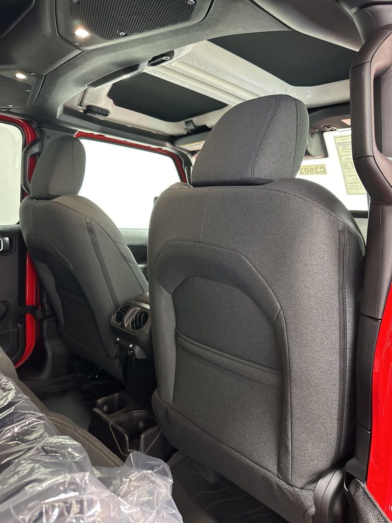 2025 Jeep Gladiator Willys - Photo 20