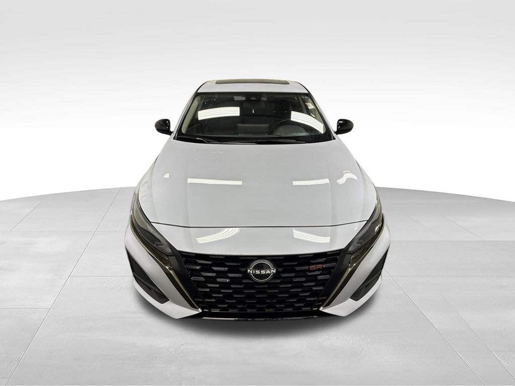 Used 2025 Nissan Altima SR Sedan