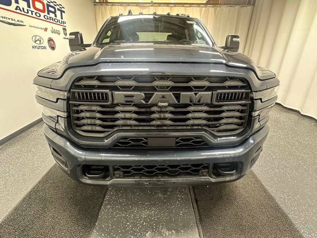New 2026 Ram 2500 BIG HORN CREW CAB 4X4 6'4 BOX Pickup