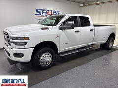 2026 Ram 3500 BIG HORN CREW CAB 4X4 8' BOX Pickup