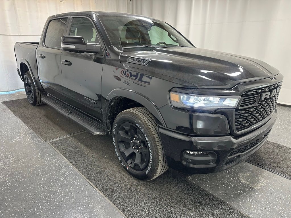 New 2026 Ram 1500 BIG HORN CREW CAB 4X4 5'7 BOX Pickup
