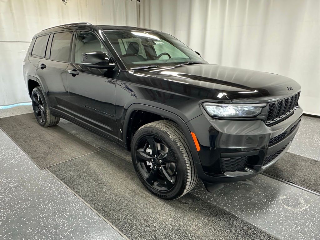 New 2025 Jeep Grand Cherokee L ALTITUDE X 4X4 Sport Utility
