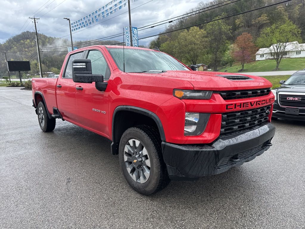 2023 Chevrolet Silverado 2500HD Custom photo 3