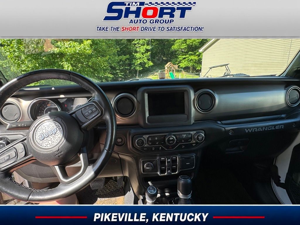 2020 Jeep Wrangler Sport S's photo