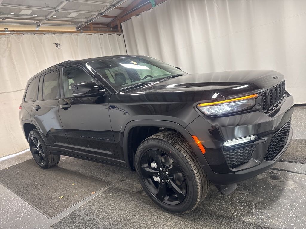New 2025 Jeep Grand Cherokee LIMITED 4X4 Sport Utility
