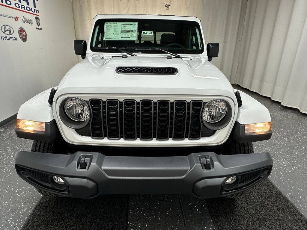 2025 Jeep Gladiator Sport S photo 3