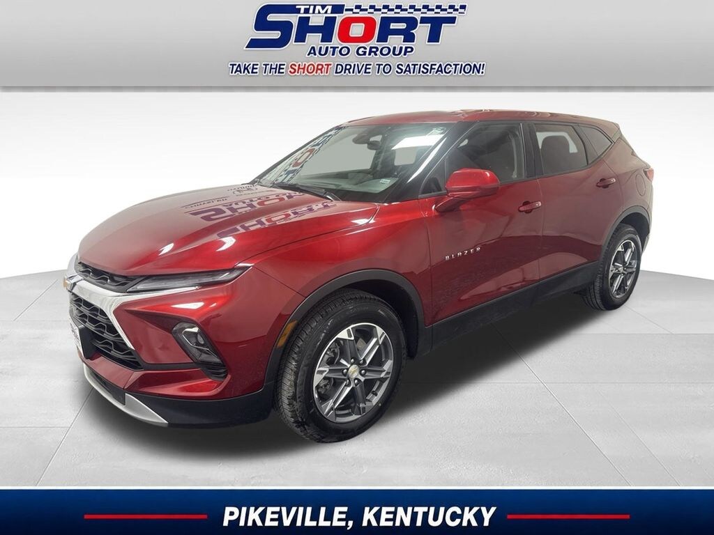 Used 2025 Chevrolet Blazer LT w/2LT SUV