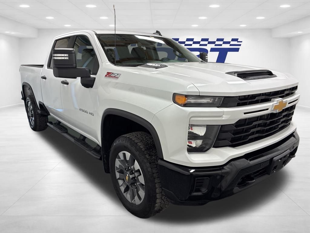 Used 2025 Chevrolet Silverado 2500 HD Custom Truck Crew Cab