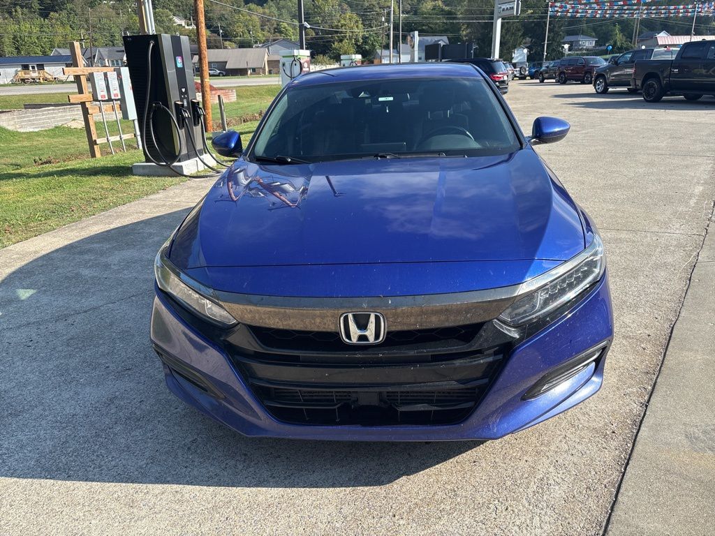 2018 Honda Accord Sport photo 2