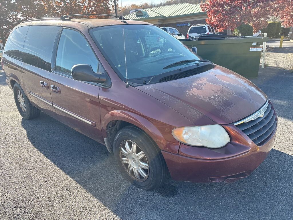 Used 2007 Chrysler Town & Country Touring Van