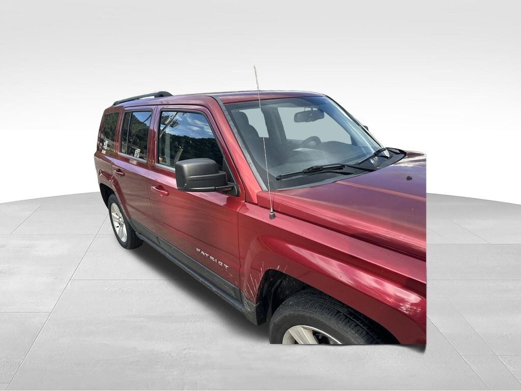Used 2014 Jeep Patriot Latitude 4x4 SUV