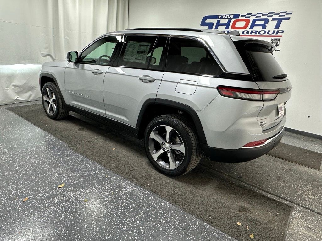 New 2025 Jeep Grand Cherokee LIMITED 4X4 Sport Utility