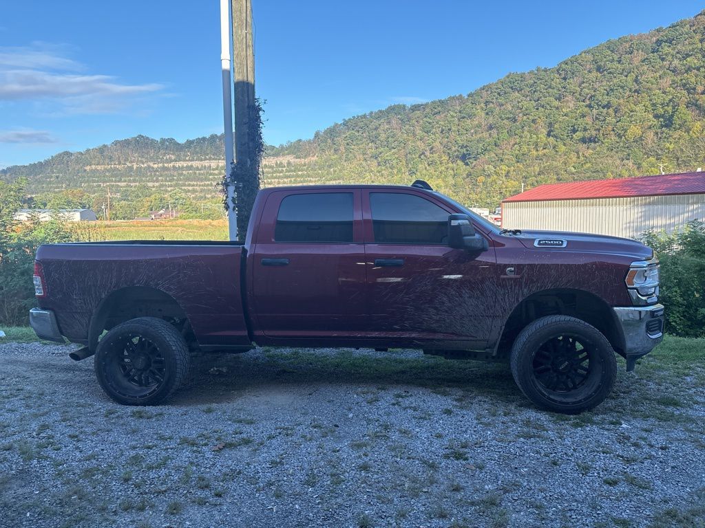 2024 Ram 2500 Tradesman photo 4
