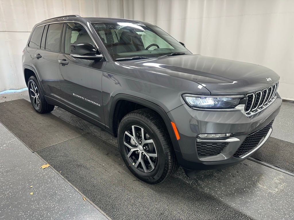 New 2025 Jeep Grand Cherokee LIMITED 4X4 Sport Utility