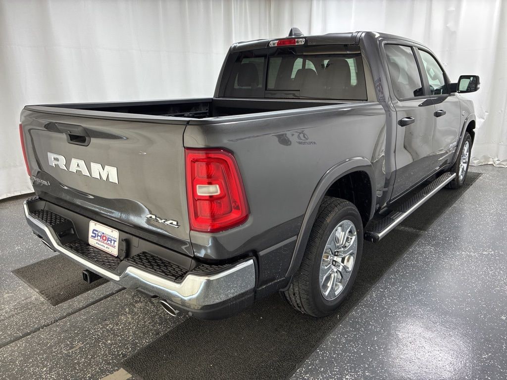 New 2026 Ram 1500 BIG HORN CREW CAB 4X4 5'7 BOX Pickup