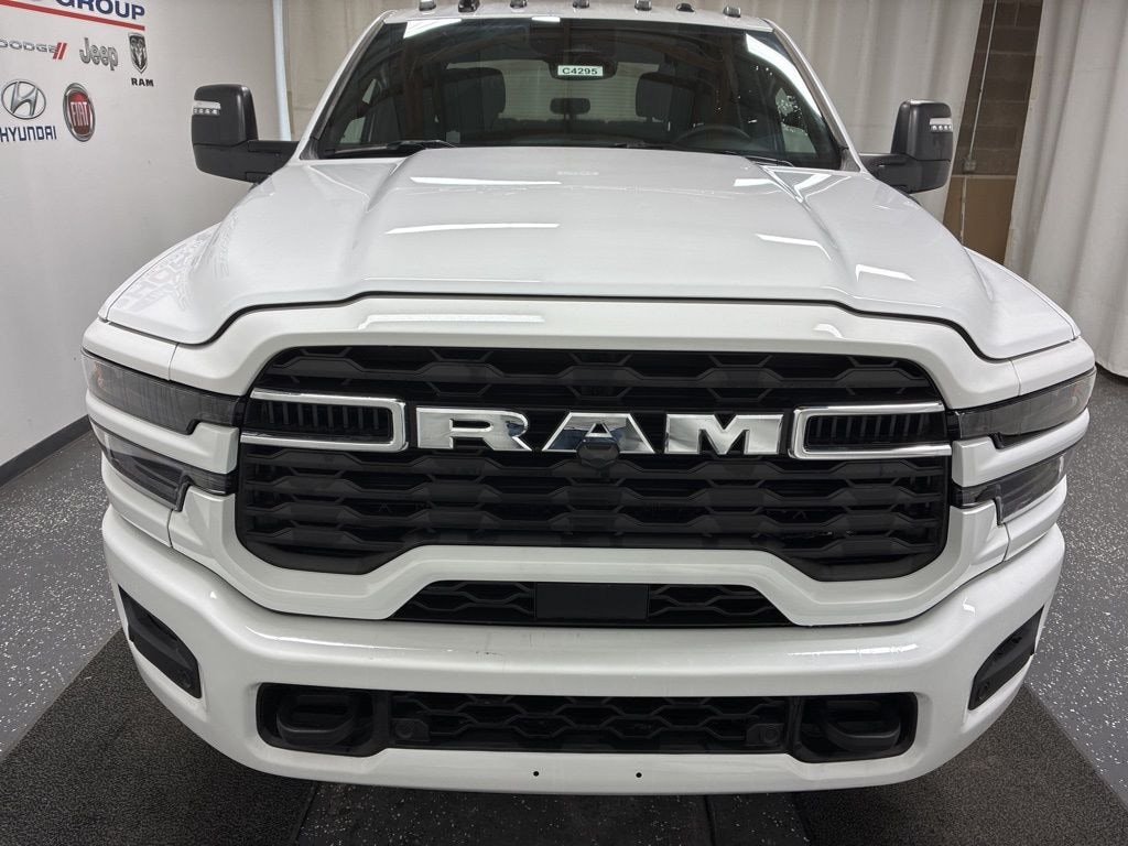 New 2026 Ram 2500 BIG HORN CREW CAB 4X4 6'4 BOX Pickup