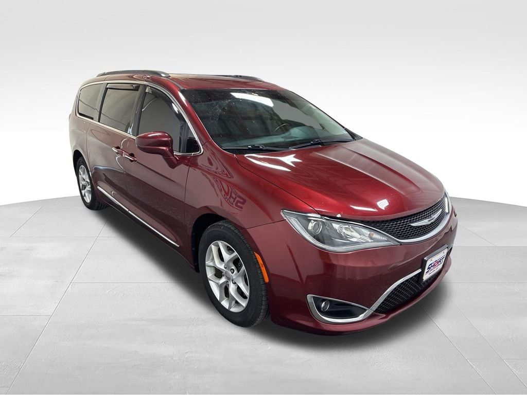 Used 2017 Chrysler Pacifica Touring-L Van