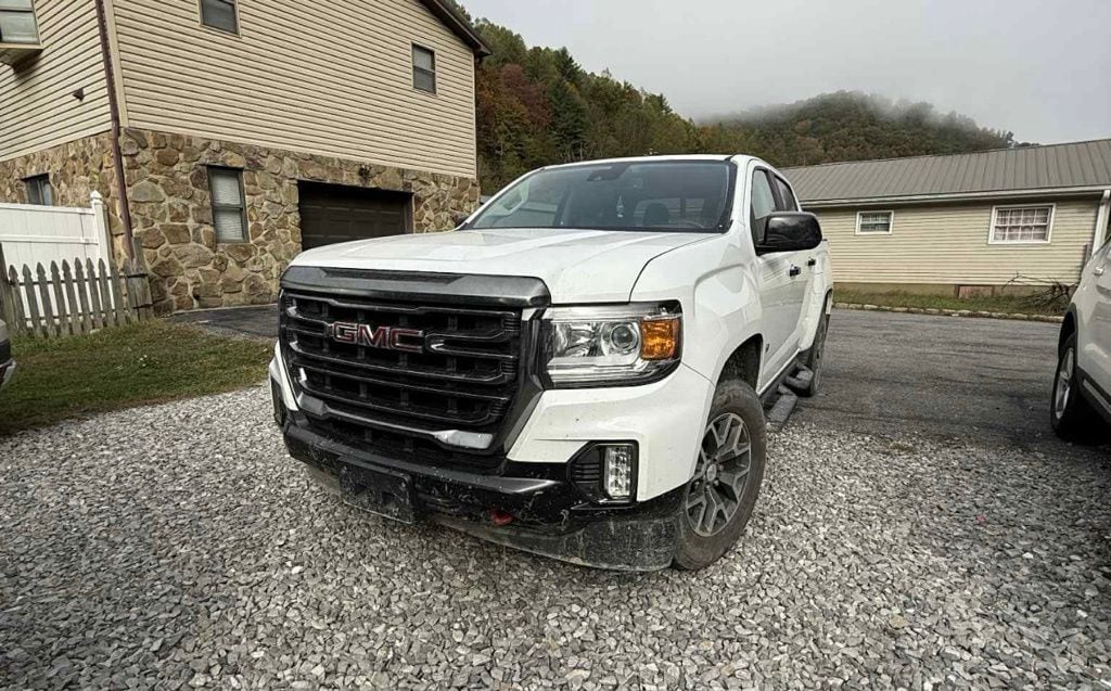 Used 2021 GMC Canyon AT4 w/Leather Truck Crew Cab