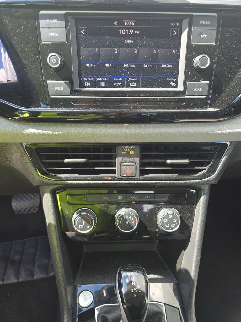 2024 Volkswagen Taos S photo 4