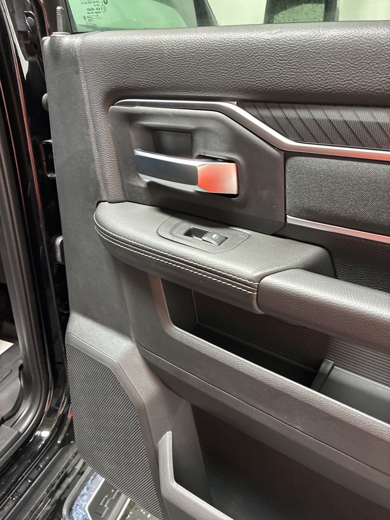 2026 RAM 2500 Big Horn - Photo 26