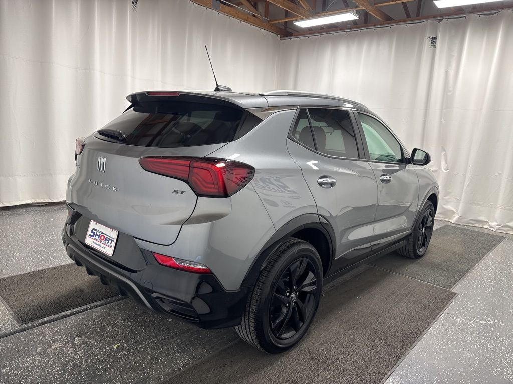 2024 Buick Encore GX Sport Touring photo 4