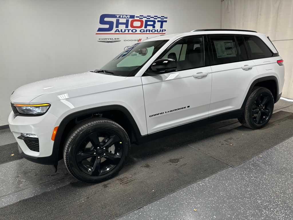 2025 Jeep Grand Cherokee Limited's photo