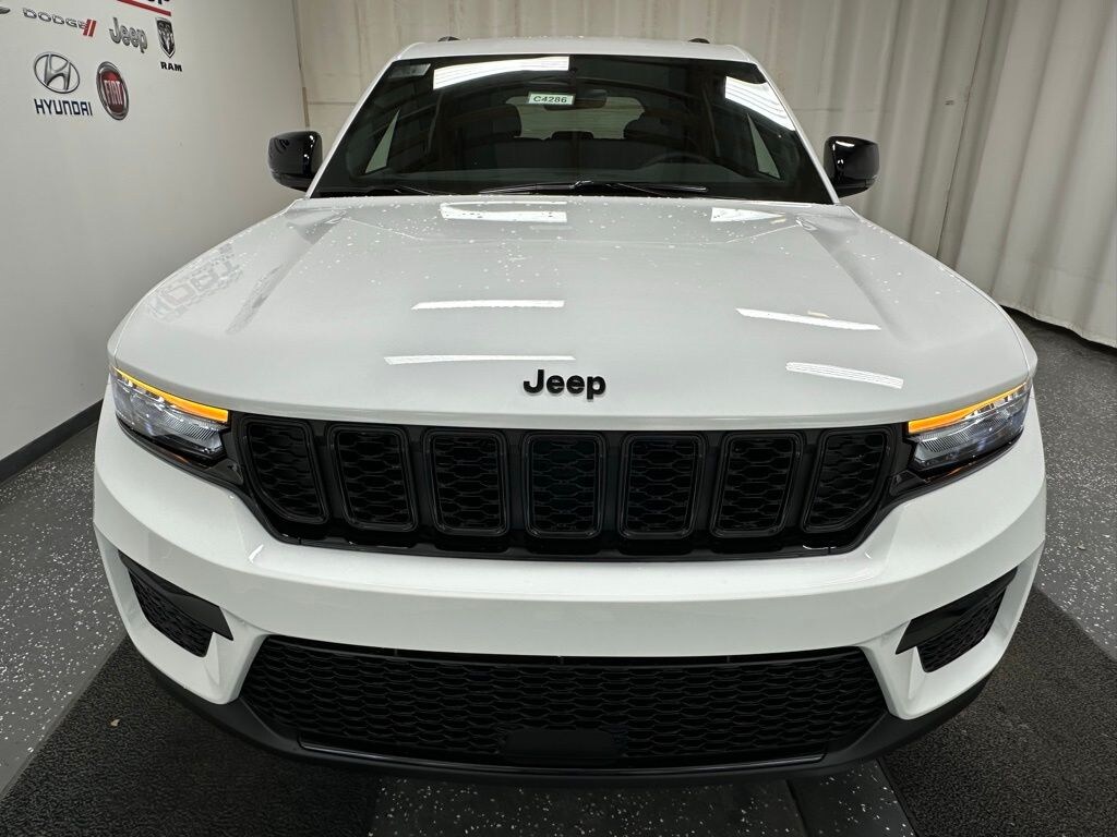 New 2025 Jeep Grand Cherokee LIMITED 4X4 Sport Utility