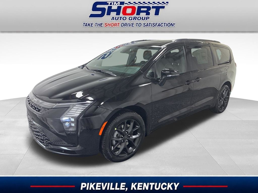 2027 Chrysler Pacifica Limited AWD's photo