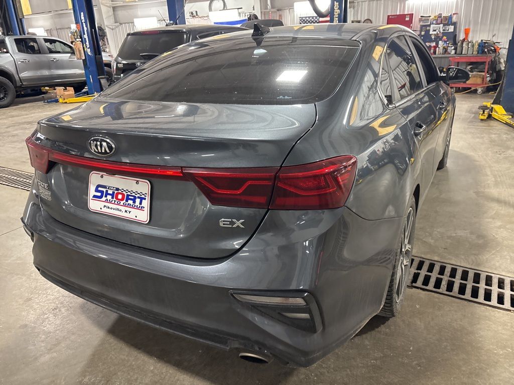 2019 Kia Forte EX photo 4