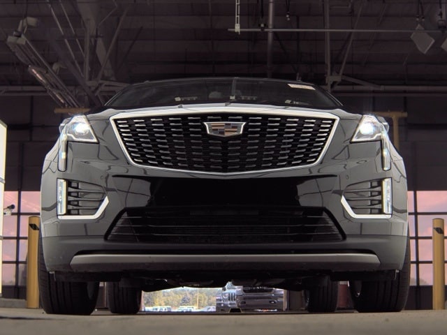 Used 2021 Cadillac XT5 Premium Luxury with VIN 1GYKNDRS9MZ212963 for sale in Morehead, KY