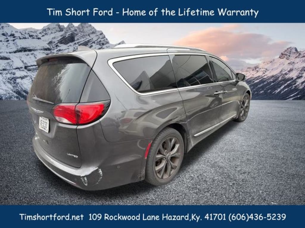 Used 2018 Chrysler Pacifica Limited Van