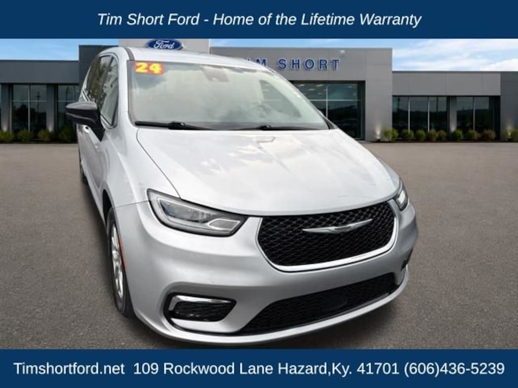 Used 2024 Chrysler Pacifica Touring L Van Passenger Van