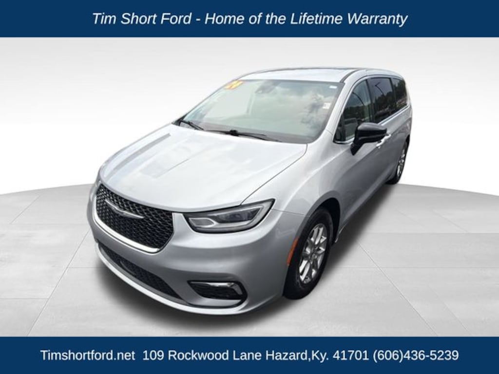Used 2024 Chrysler Pacifica Touring L Van Passenger Van