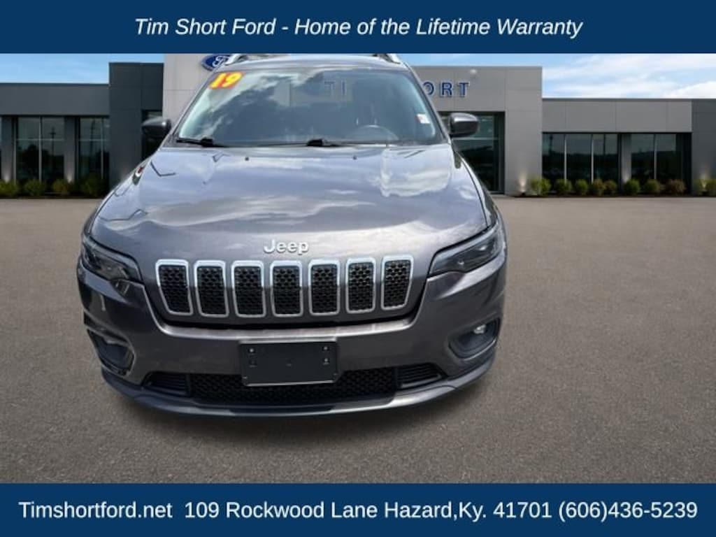Used 2019 Jeep Cherokee Latitude Plus 4x4 SUV