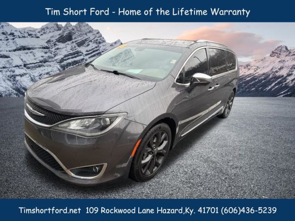 Used 2018 Chrysler Pacifica Limited Van