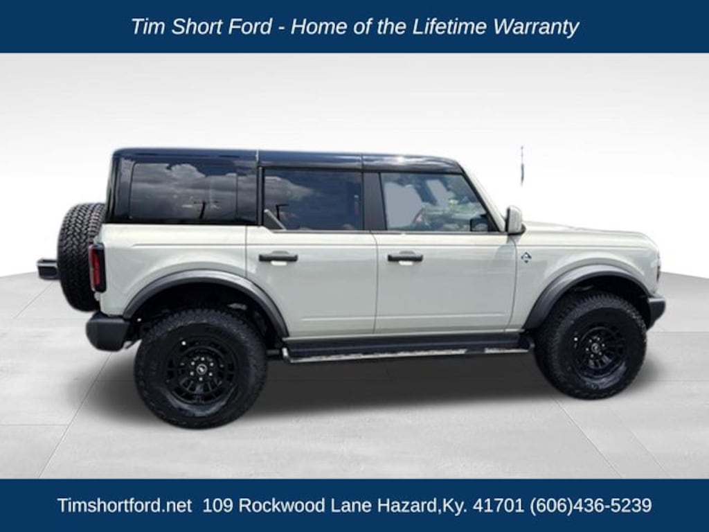 New 2026 Ford Bronco Outer Banks SUV