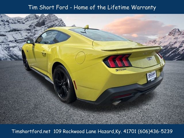 2025 Ford Mustang GT photo 4