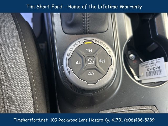 2025 Ford Bronco 2-Door Base - Photo 13